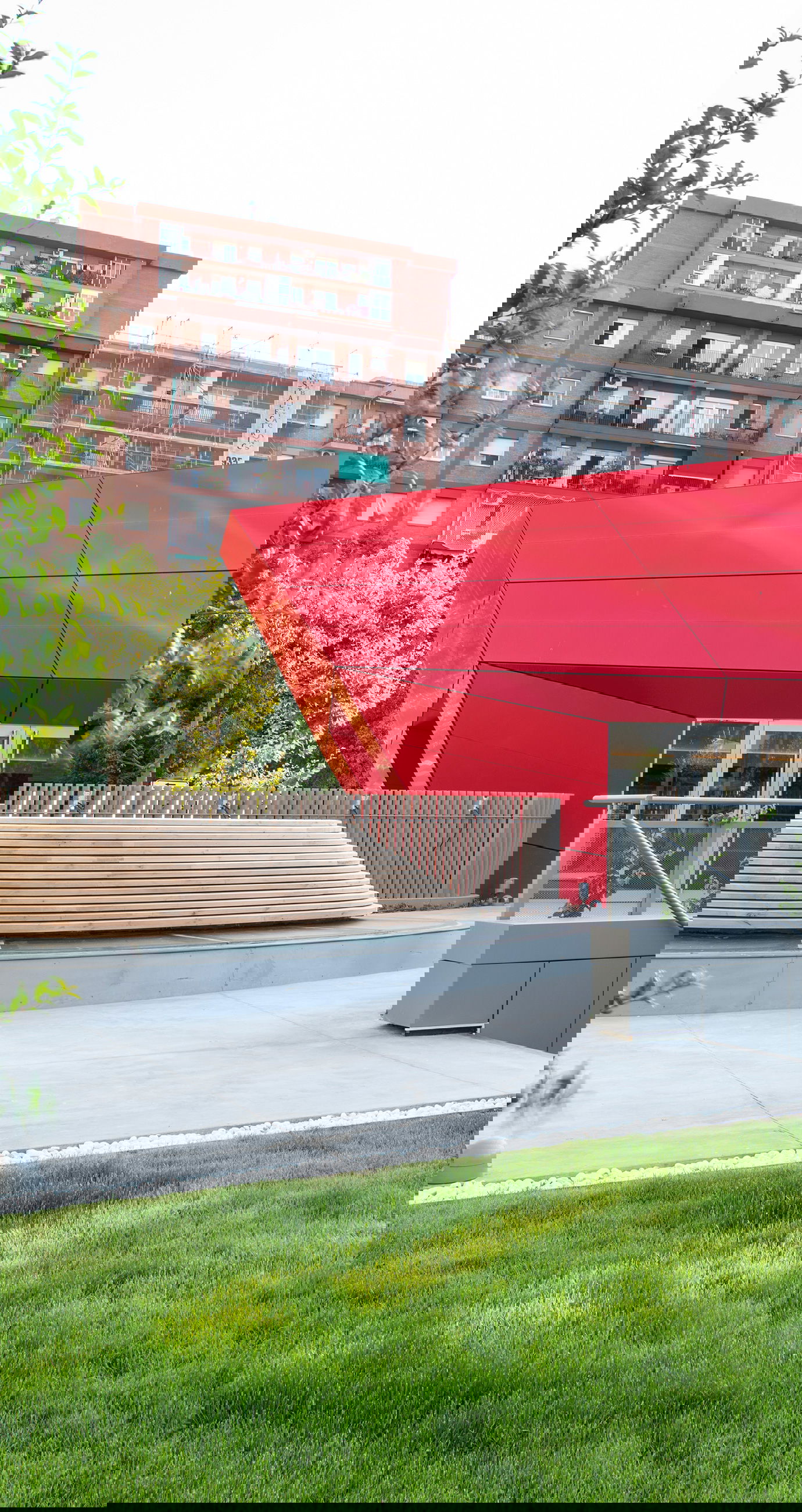 Gardens and Padel Court