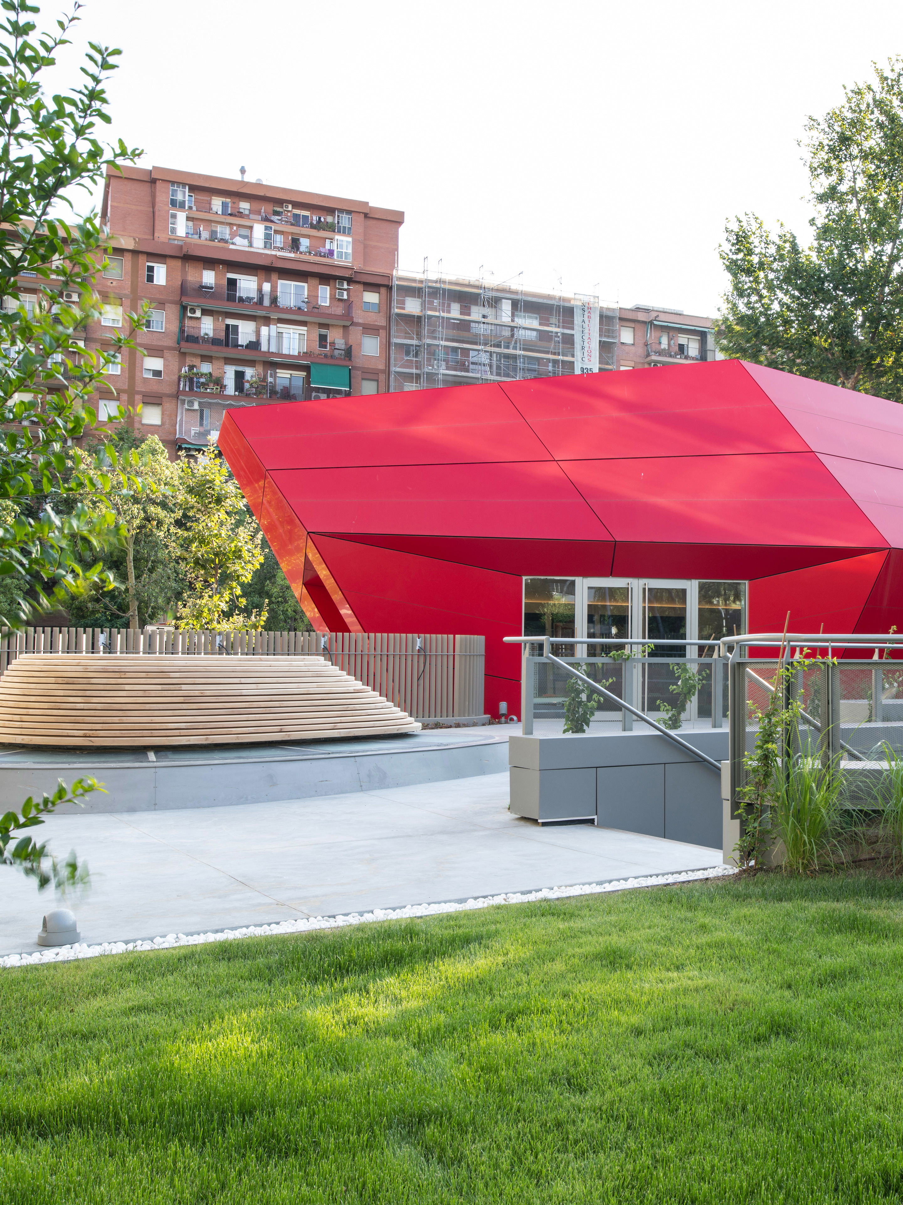 Gardens and Padel Court