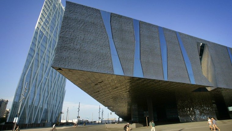 The striking architecture of Diagonal Mar